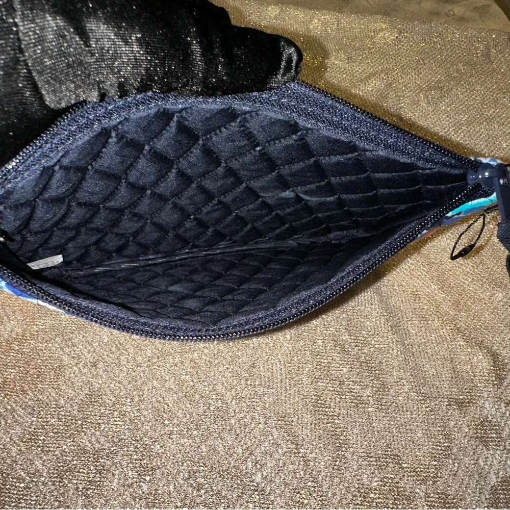 NEW Vera Bradley Large Quilted Pouch Zippered Multipurpose Cosmetic Bag Clutch